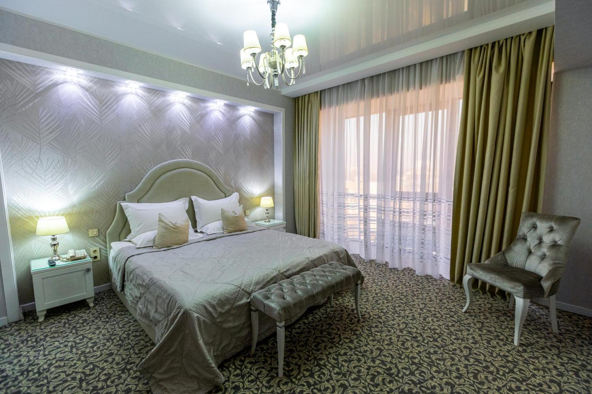 Plaza Hotel Almatý Habitación foto